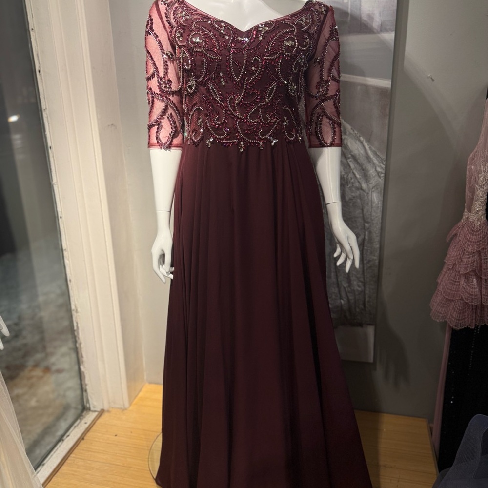 Chic Long Sleeve Burgundy Dress with Beadwork